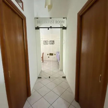 Eliseo Hotel Nápoles