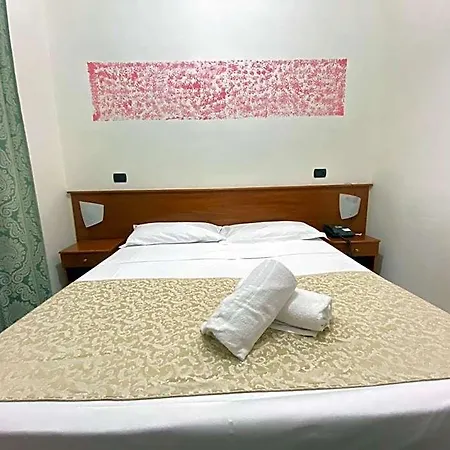 Eliseo Hotel Nápoles