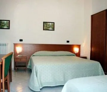 Otel Eliseo 3*