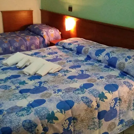 Eliseo Hotel Nápoles