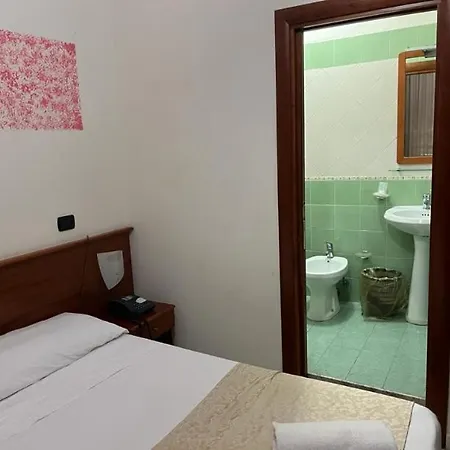 Eliseo 3* Naples