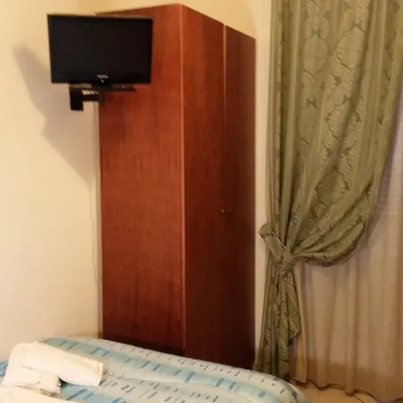 Eliseo 3* نابولي